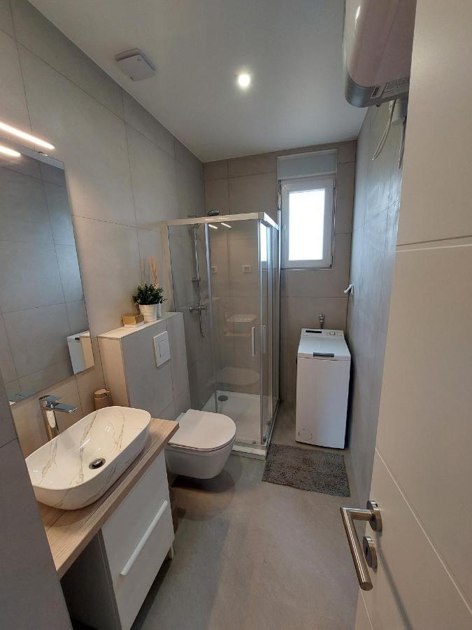 Amare Apartment Kali